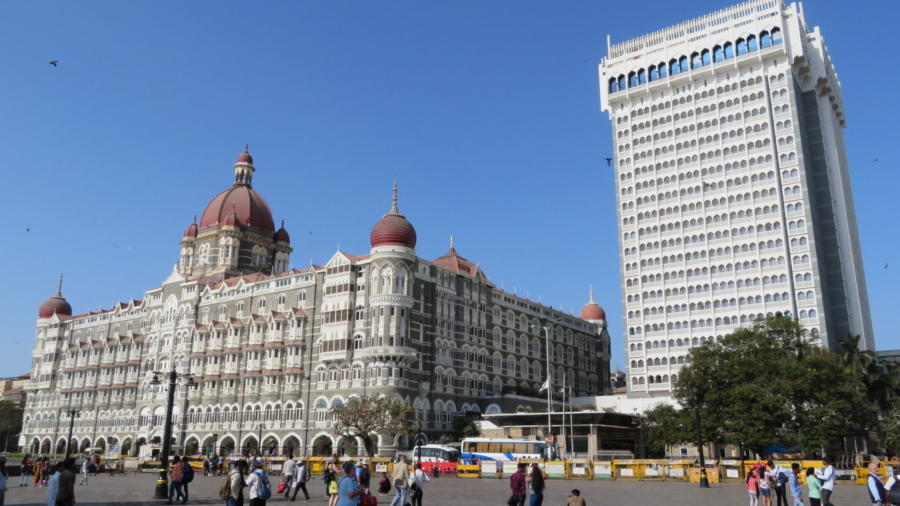 Beautiful View of Taj Palace Hotel in Our Mumbai India Travle Blog
