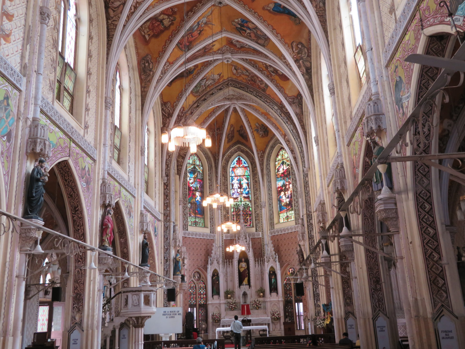 Inside the Awesome Cathedral Of The Holy Name Mumbai India