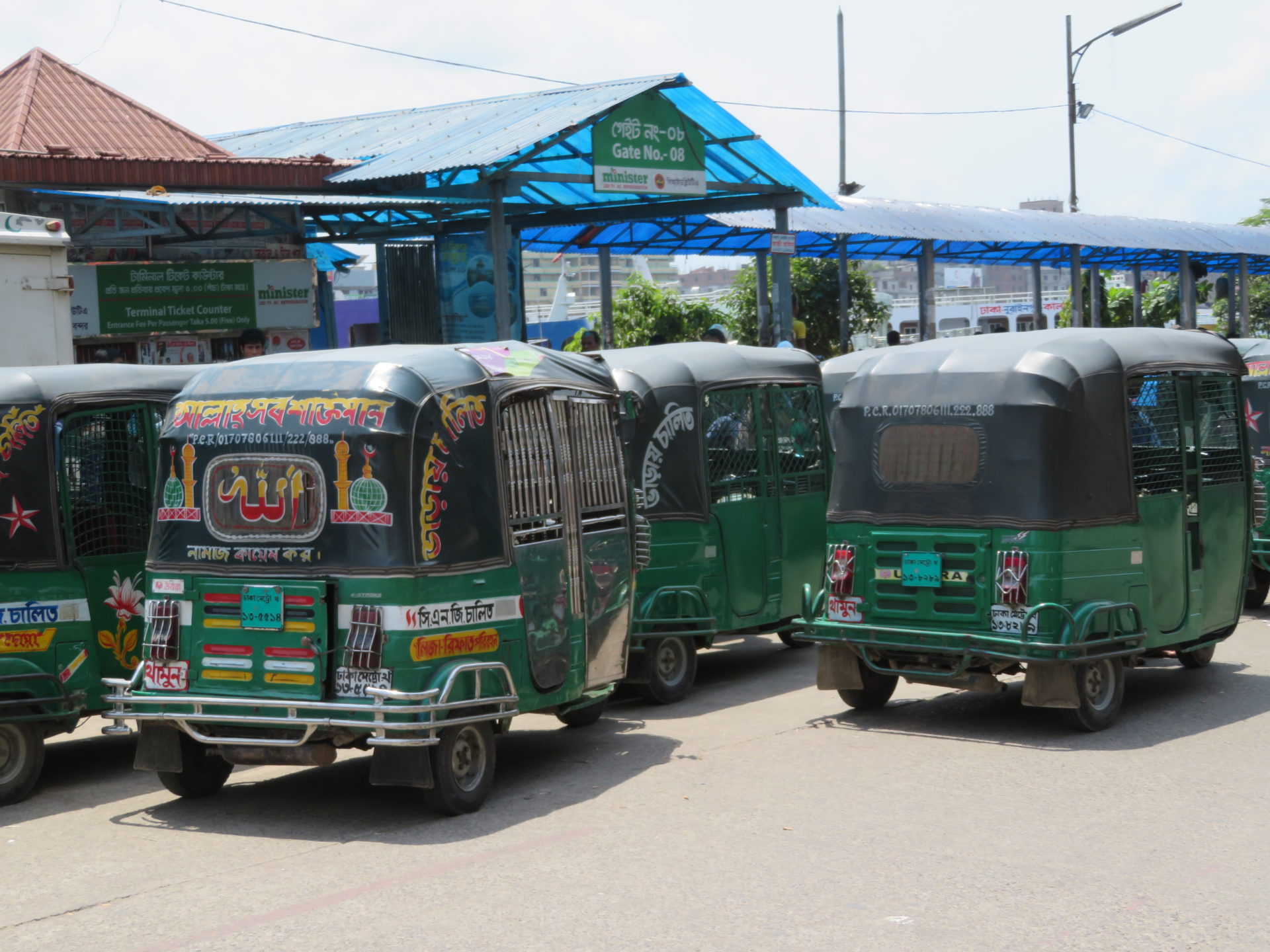 Three Wheelers Waiting for Hire In Dhaka Bangladesh Ferry Terminal